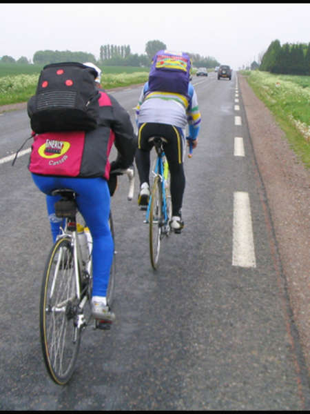 fichier 20040509_100030_dm_claude_jolly_jean-marc_gauthier_sac_a_dos-0.jpg