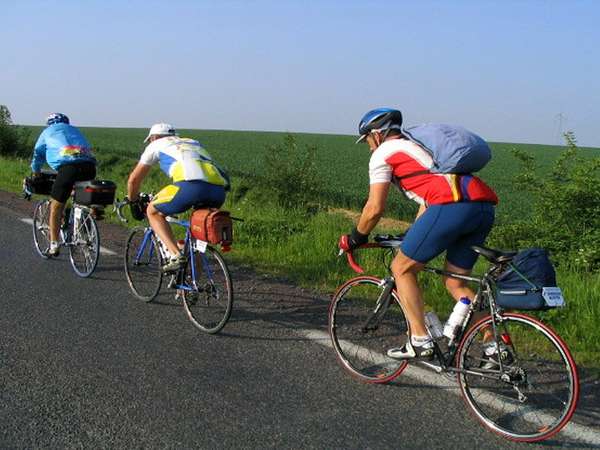 fichier 20040520_100006_dm_philippe_delzenne_jean-marie_laponche_christian_theron-0.jpg