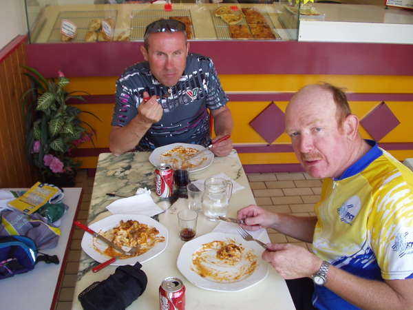 fichier 20050511_113200_md_jean-marc_lefevre_patrick_drecourt_fontaine_lasagnes-0.jpg