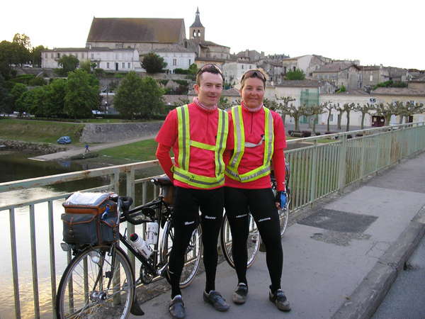 fichier 20050516_201001_dh_laurence_creton_olivier_boutinaud_guitres-0.jpg