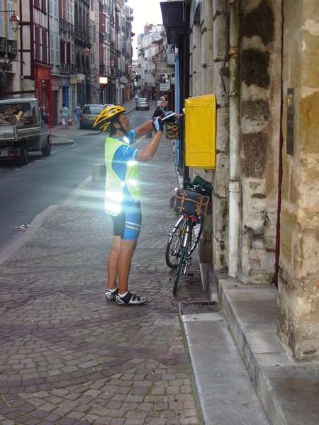 fichier 20050628_140020_hm_pierrette_guilloteau_carte_postale_bayonne-0.jpg