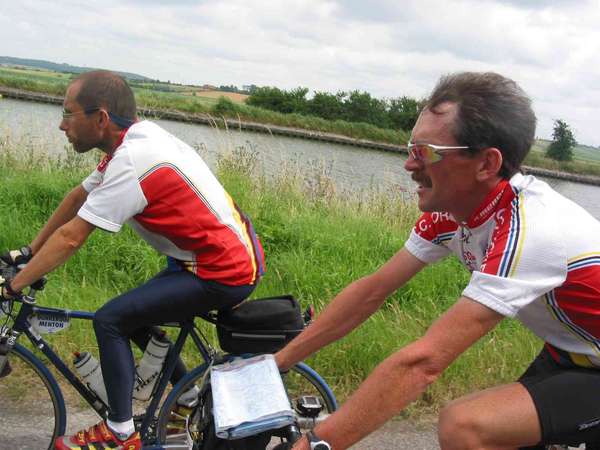 fichier 20050701_100010_hd_jean-louis_verscheure_pierre_wlomainck_pistecyclable-0.jpg