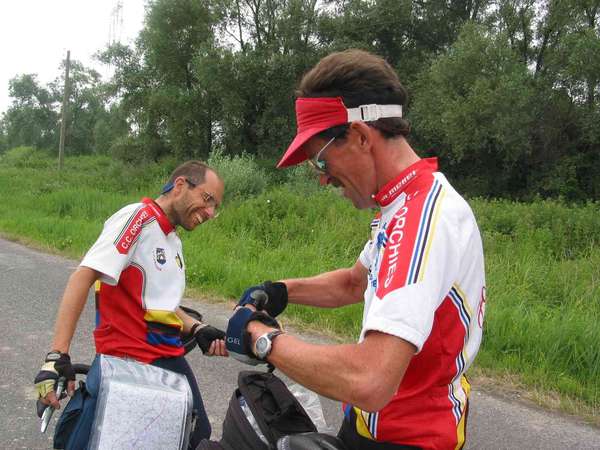 fichier 20050701_100030_hd_jean-louis_verscheure_pierre_wlomainck_abricots-0.jpg