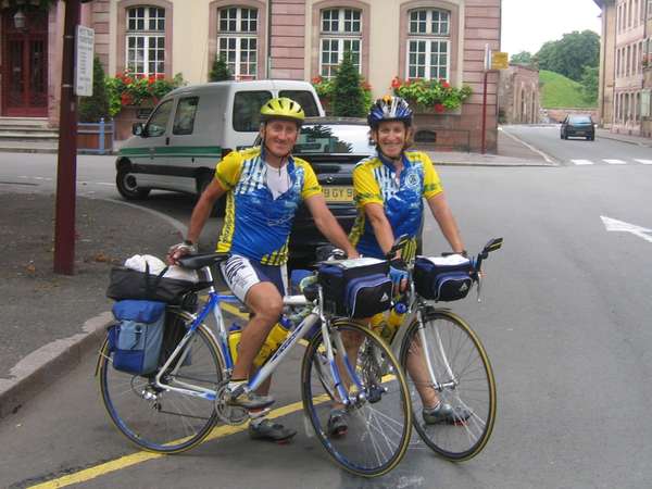 fichier 20050724_160020_sp_gilbert_videau_pierrette_bidart_belfort1-0.jpg