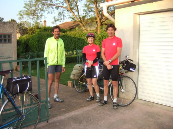 fichier 20060504_0618_bp_francis_touzeau_francine_schauber_alain_schauber_depart_labastide_stpierre-0.jpg