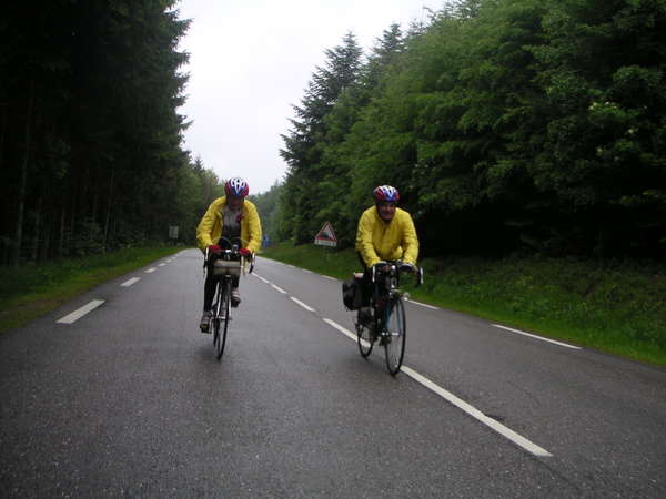 fichier 20060526_1245_bs_nicole_chabirand_jean-claude_chabirand_col_hantz_as-0.jpg