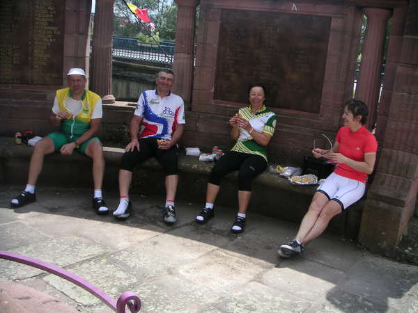 fichier 20060607_1237_bs_daniel_cristin_jean-claude_bertelli_eliane_bertelli_as-0.jpg