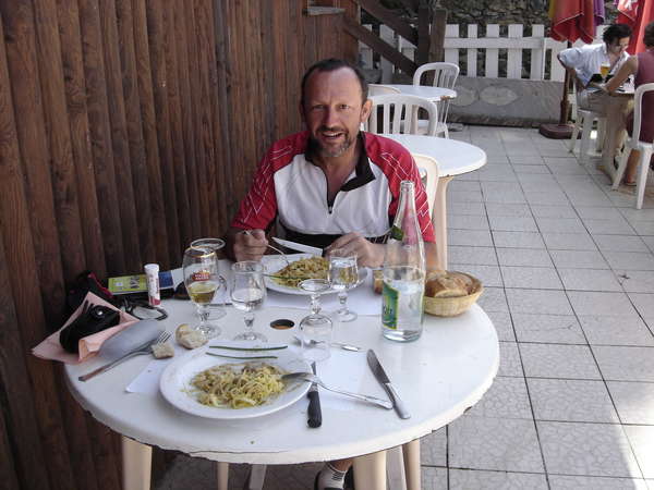 fichier 20060624_1223_dp_pascal_pons_repas_ba-0.jpg