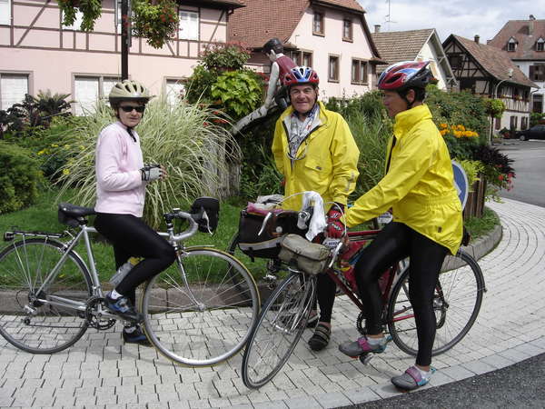 fichier 20060813_090100_hs_miss_aussillou_jean-claude_chabirand_nicole_chabirand_diebolsheim1-0.jpg