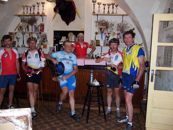 fichier 20070518_172443_hm07043_cco_jean-luc_uyttendaele_christian_theron_olivier_devray_jean-paul_frederic_jean-louis_versheure_jacques_thailly_05_ad-0.jpg