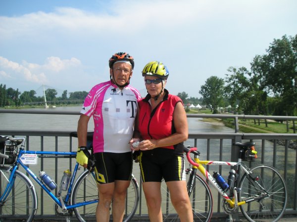 fichier 20070604_1800_eurodiagonale_StrasbourgBudapest_christian_diandet_jocelyne_hinzelin_jh-0.jpg