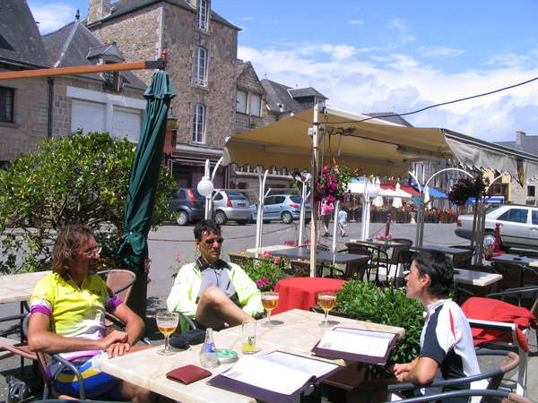 fichier 20080706_140832_bs_francis_touzeau_jean-yves_mounier_marie-france_lesne03_fs-0.jpg