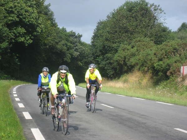 fichier 20080813_104957_bs_huguette_duteil_veronique_martin_jo_le_bastard01_jo-0.jpg