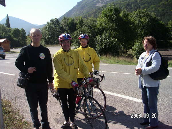 fichier 20080920_114823_dm_equipe_jean-jacques_treguer_jean-claude_chabirand_nicole_chabirand_edith_treguer_st_julien01_ri-0.jpg