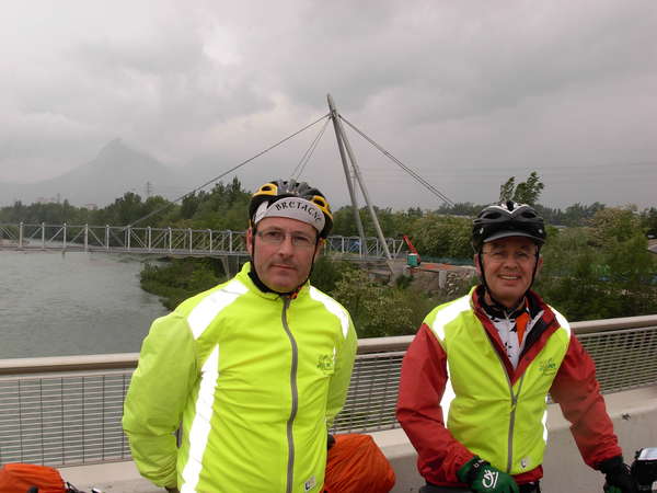 fichier 20100515_114151_md_pc_route_pont_rondeau_mario_paulic_michel_chateau_jp-0.jpg