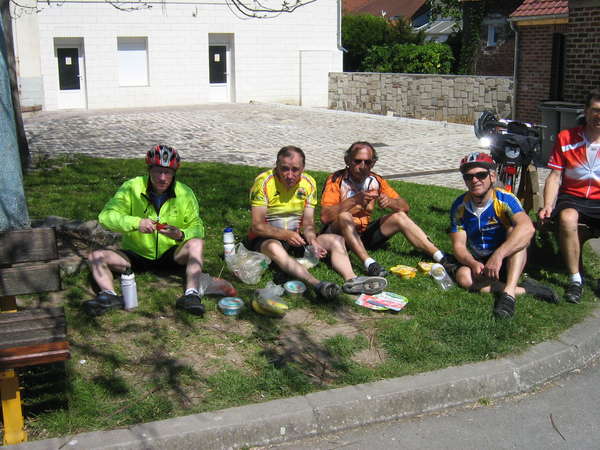 fichier 20100523_114926_dm_bernard_aussillou_philippe_deveaux_jacques_mandille_bernard_gely_jacques_aylies21_ja-0.jpg