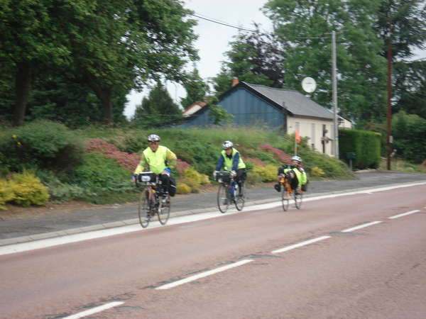 fichier 20100620_095646_dp_jean-pierre_samon_nathalie_daubech_robert_ledoux10_bg-0.jpg