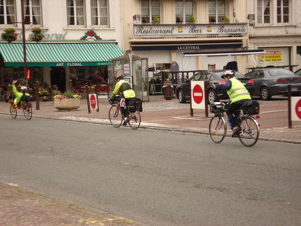 fichier 20100620_095946_dp_jean-pierre_samon_robert_ledoux_nathalie_daubech12_bg-0.jpg