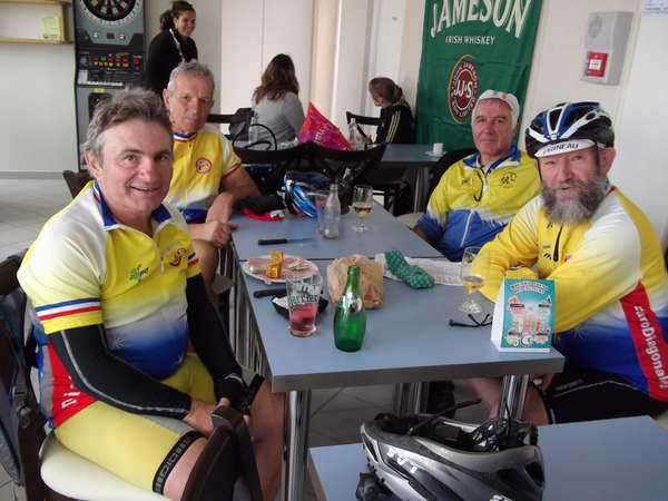 fichier 20101007_120514_pb_gilles_layes_michel_mevel_michel_martin_jean-paul_soulard12_js-0.jpg