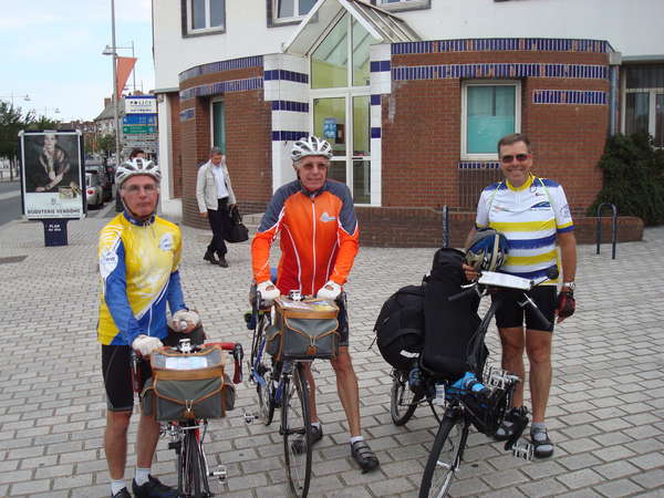 fichier 20110710_143132_dm_christian_lamouller_dominique_lamouller_jean-claude_loire20_jl-0.jpg