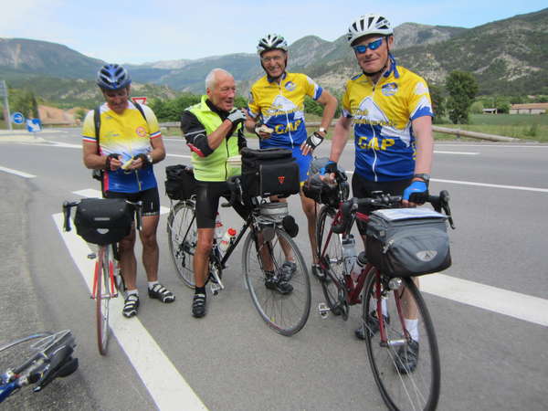 fichier 20140512_172436_md_christian_cariou_jean-paul_dreno_albert_marchetto_jean-jacques_treguer10_ri-0.jpg