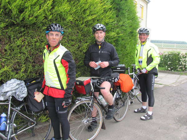 fichier 20140524_110144_dp_alain_lescop_thierry_maurickx_aurelien_mesguich20_ja-0.jpg